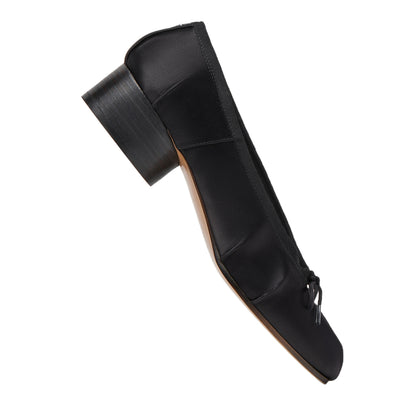 color:blacksd